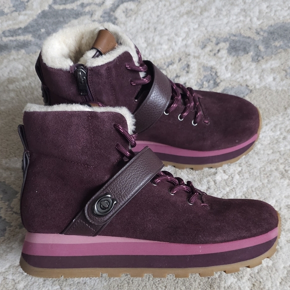 Coach Burgundy Winter Boots with Cream Fur Lining Size 6